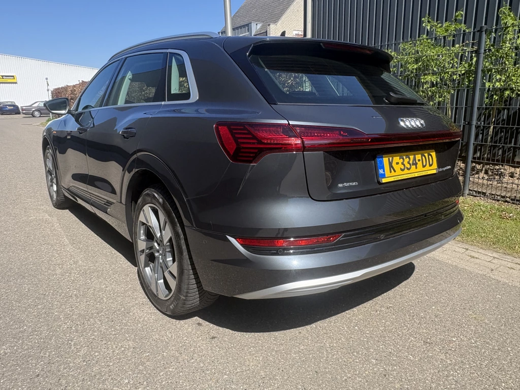 Audi e-tron – foto 5