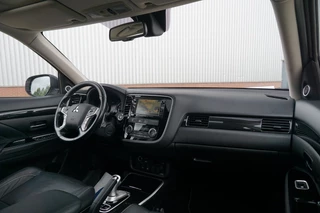 Mitsubishi Outlander – thumbnail 12