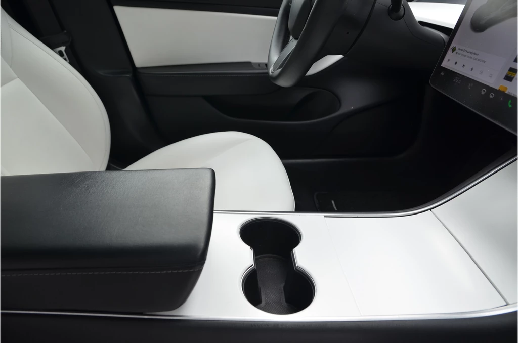 Tesla Model 3 – foto 7