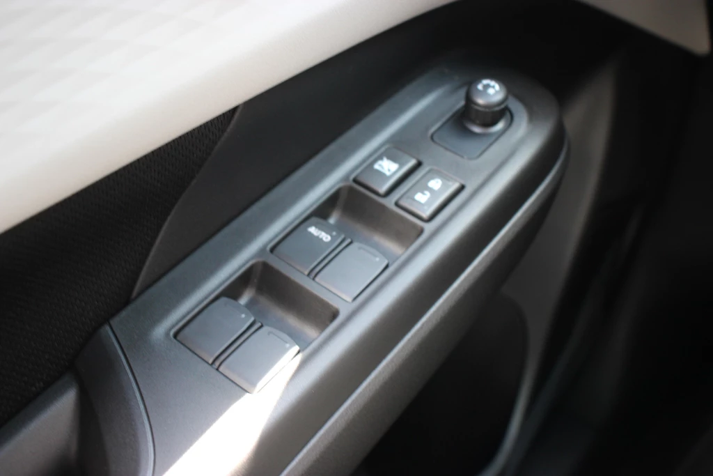 Suzuki Swift – foto 18