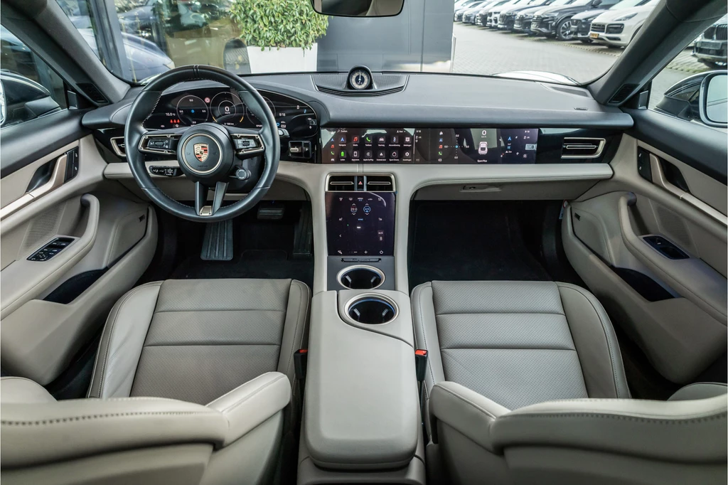 Porsche Taycan – foto 12
