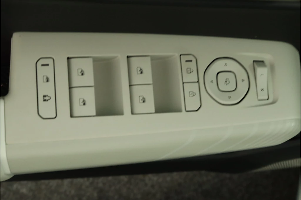 Kia EV4 – foto 19