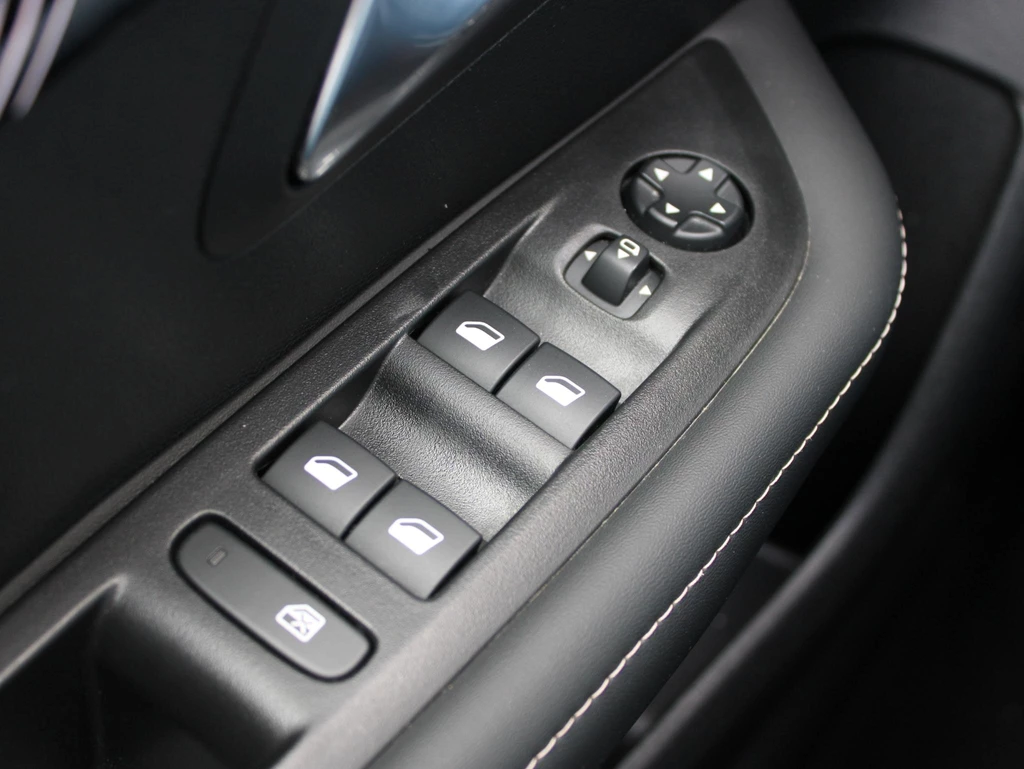 Peugeot 208 – foto 27