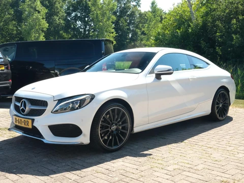 Mercedes-Benz C-klasse Coupé 180 Edition 1 AMG 156 PK | Stoelverwarming | Navigatie | Climate Controle | LED | Cruise | Half lederen bekleding | Elek. Stoelen |