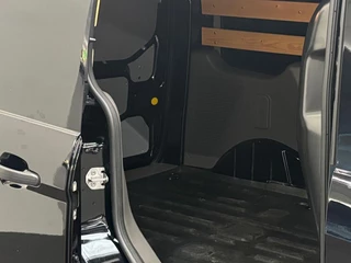 Ford Transit Connect – thumbnail 31
