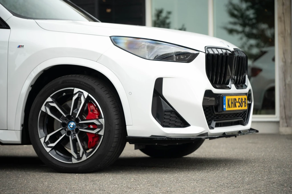 BMW iX1 – foto 16