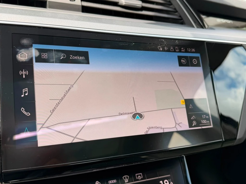 Audi e-tron – foto 12