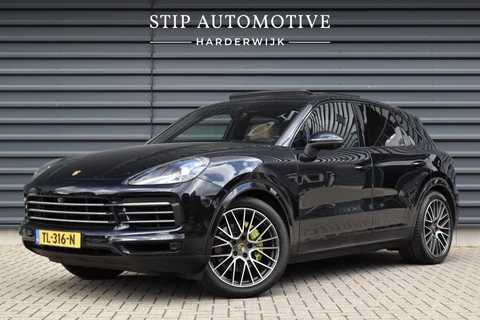Porsche Cayenne 3.0 E-Hybrid Sport Chrono | Pano | Trekhaak | 360 Camera | Bose | Stuurverwarming | Luchtvering | Orig. NL |