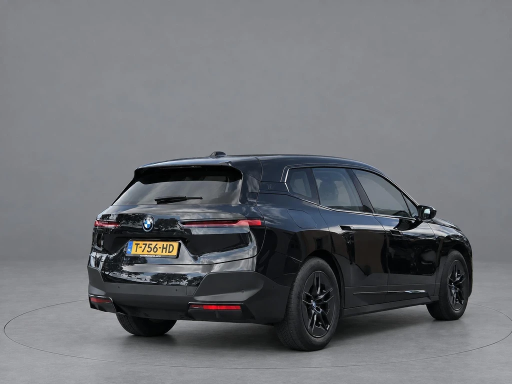 BMW iX – foto 4