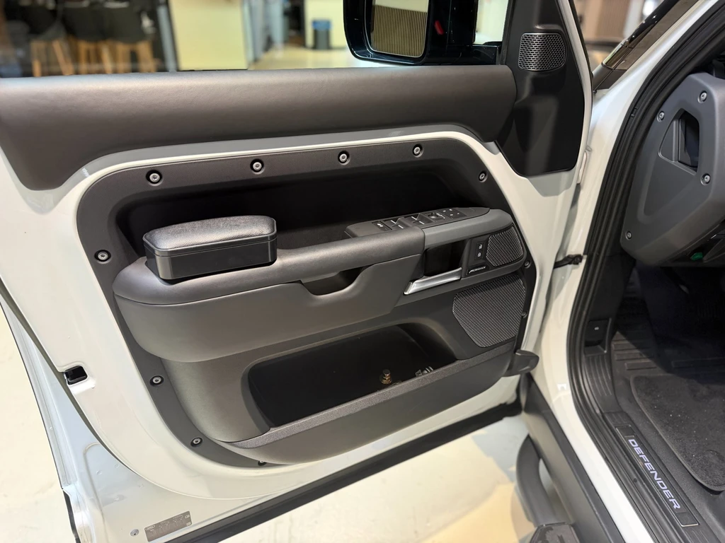 Land Rover Defender – foto 18
