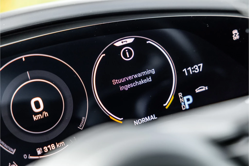 Porsche Taycan – foto 18
