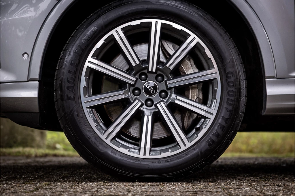 Audi Q7 – foto 18