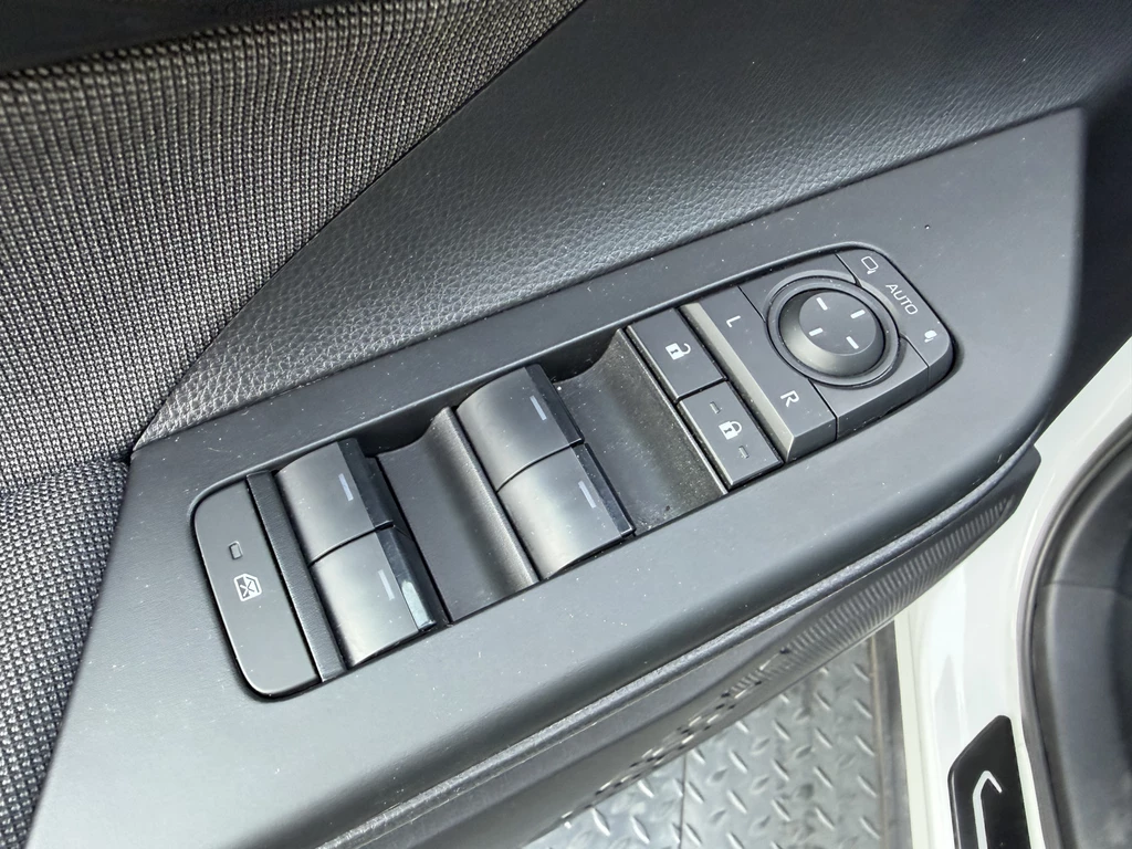 Toyota C-HR – foto 34