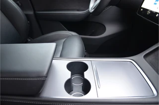 Tesla Model Y – thumbnail 9