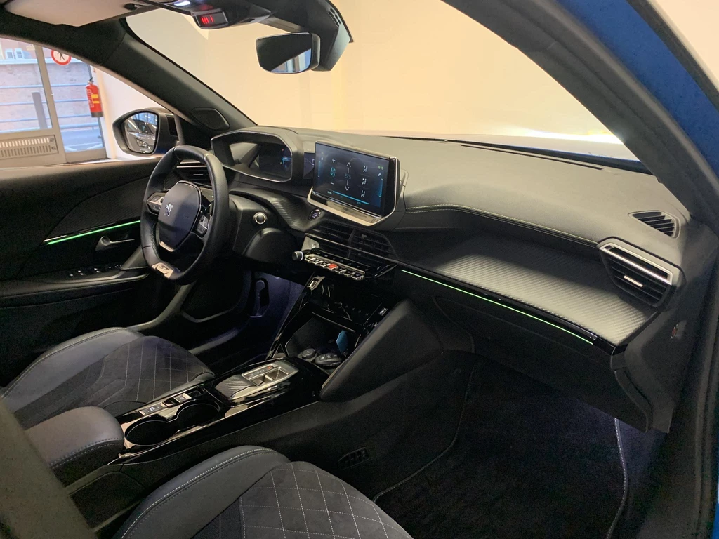 Peugeot e-2008 – foto 16