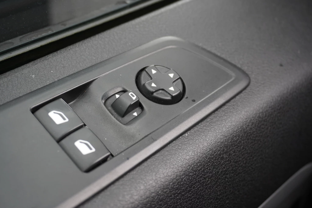 Opel Vivaro – foto 15