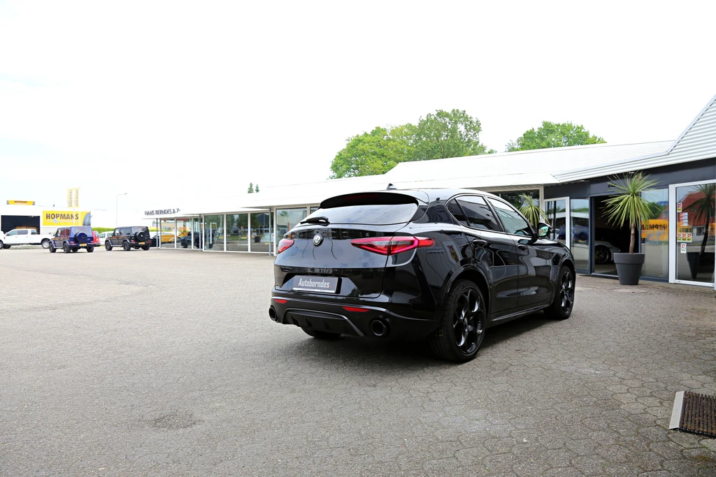 Alfa Romeo Stelvio – foto 12