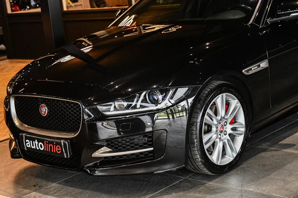 Jaguar XE – foto 3
