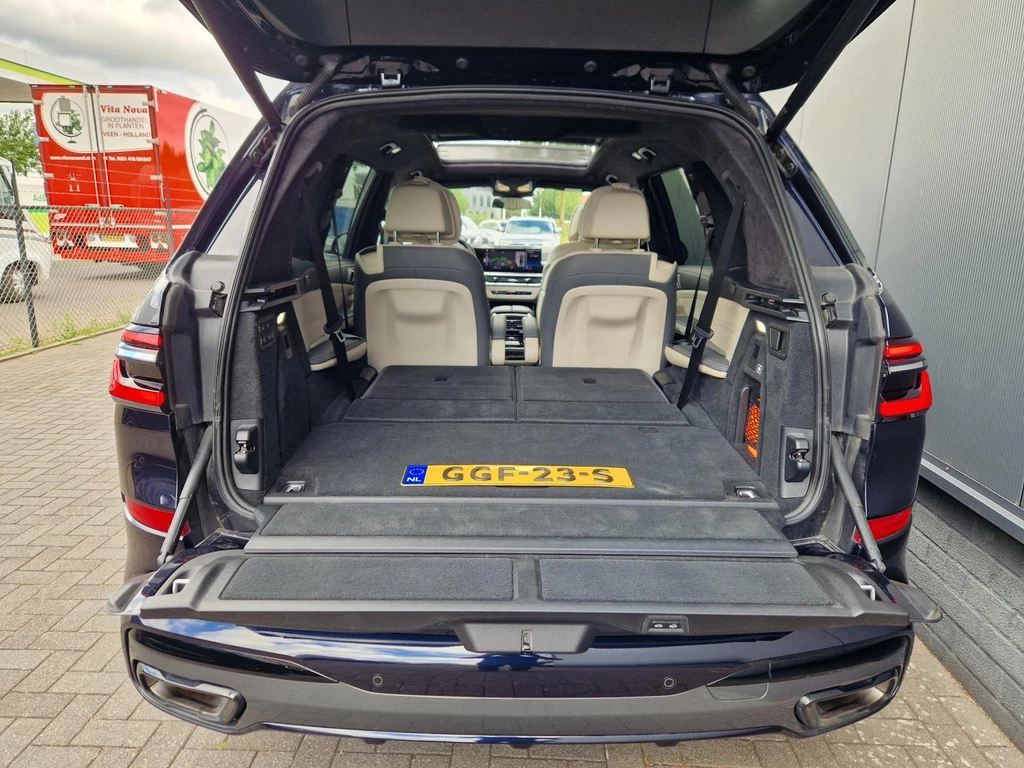 BMW X7 – foto 8