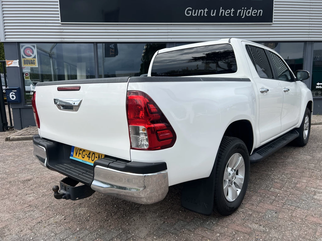 Toyota Hilux – foto 6