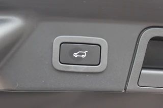 Land Rover Range Rover Velar – thumbnail 34