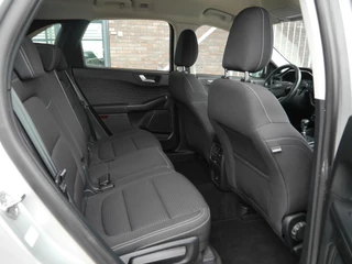Ford Kuga – thumbnail 11