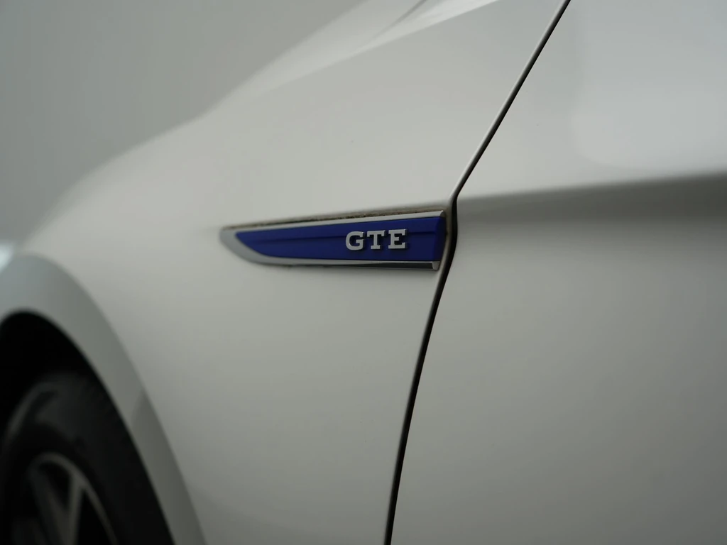 Volkswagen Passat – foto 23