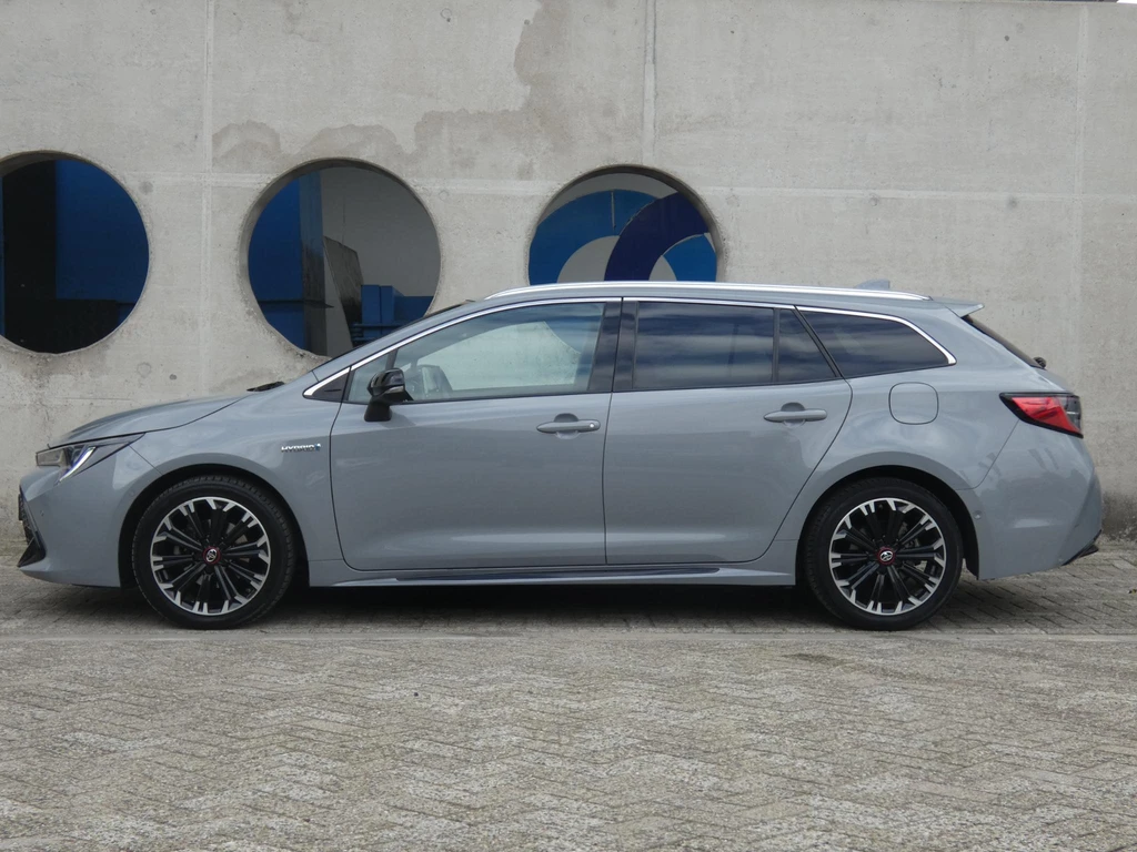 Toyota Corolla Touring Sports – foto 2