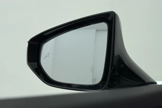 Lexus UX – thumbnail 41
