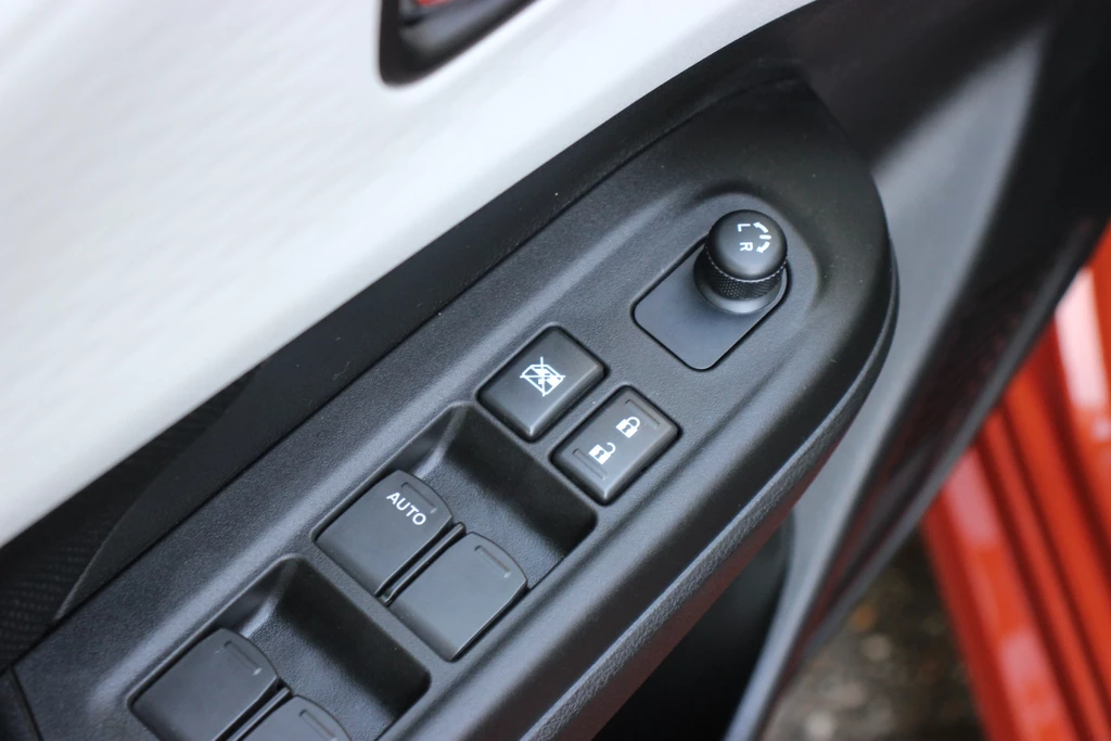 Suzuki Swift – foto 30
