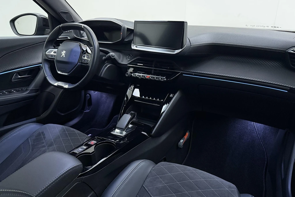 Peugeot e-2008 – foto 15