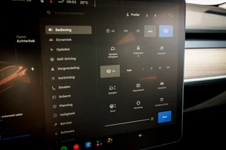 Tesla Model 3 – thumbnail 25