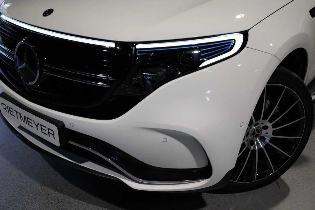 Mercedes-Benz EQC – foto 17