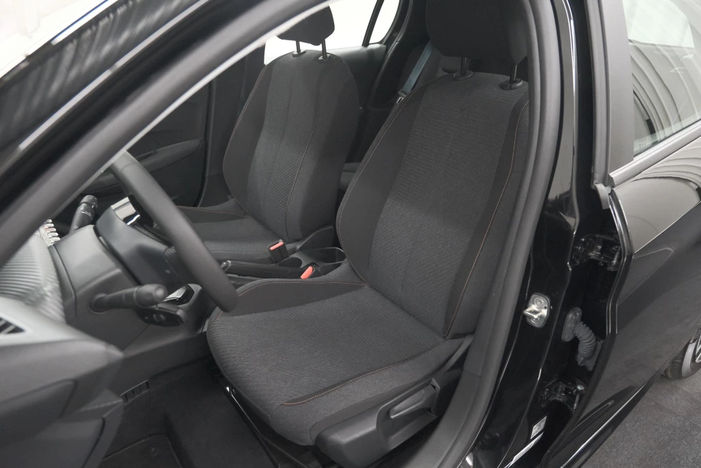 Peugeot 208 – foto 24