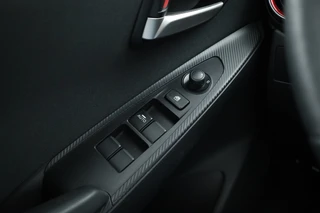 Mazda 2 – thumbnail 8