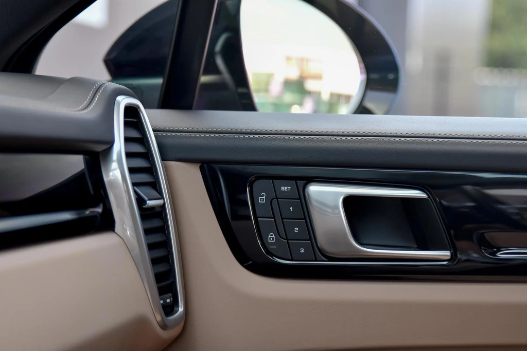 Porsche Cayenne – foto 18