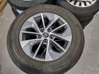 Toyota RAV4 – thumbnail 43