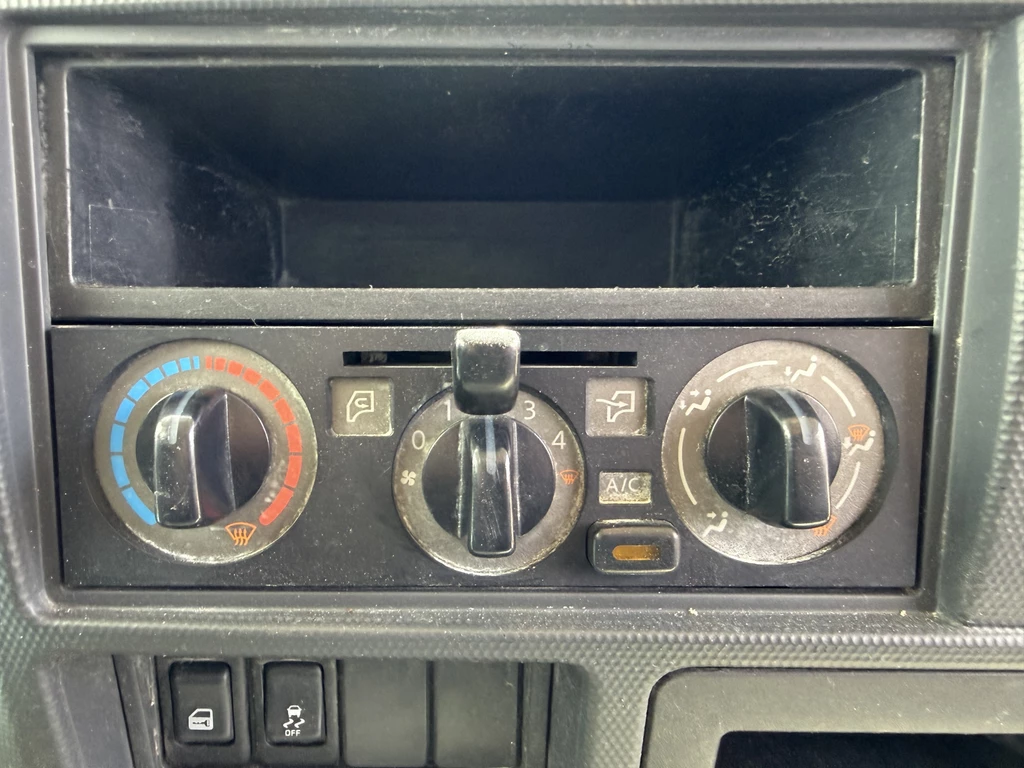 Nissan NT400 – foto 16