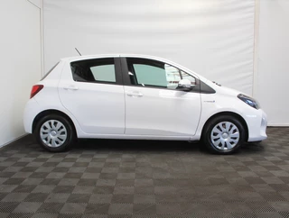 Toyota Yaris – thumbnail 8