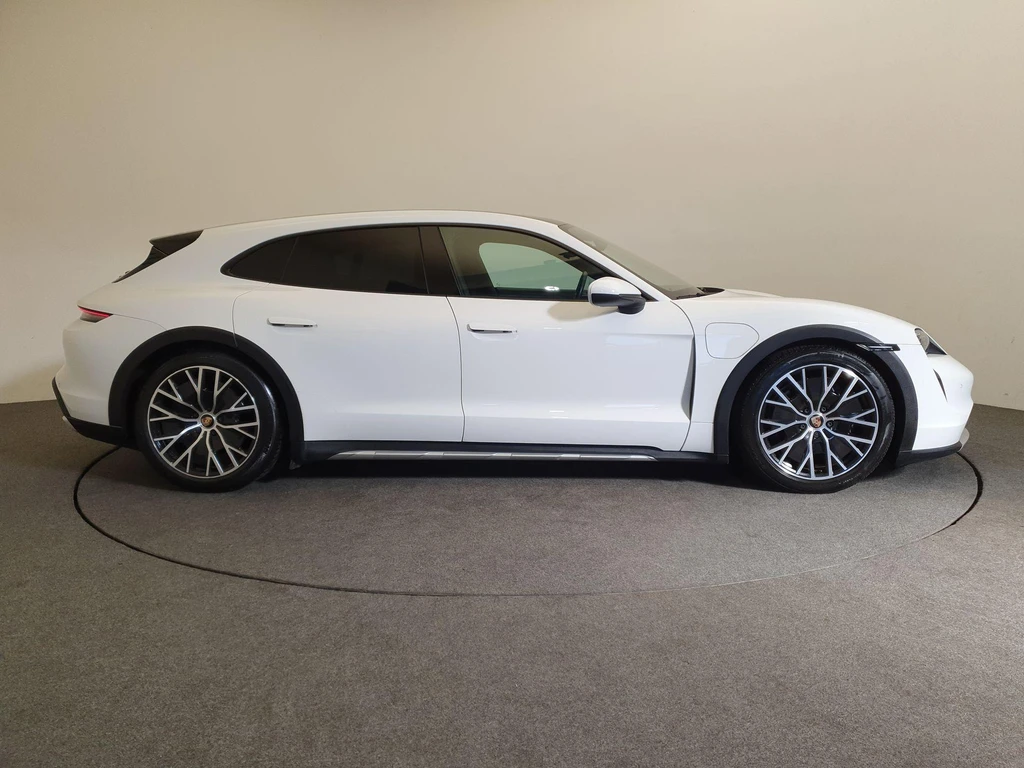 Porsche Taycan – foto 5
