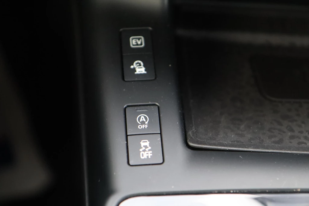 Jaguar E-PACE – foto 32
