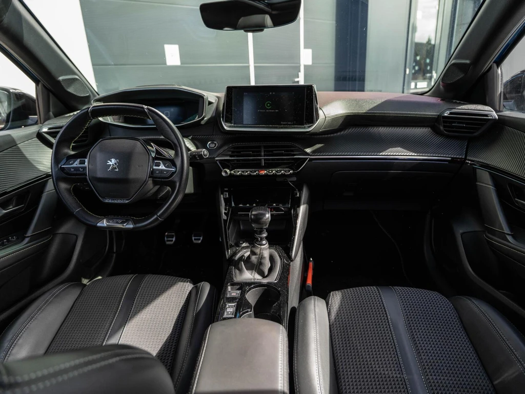 Peugeot 208 – foto 9