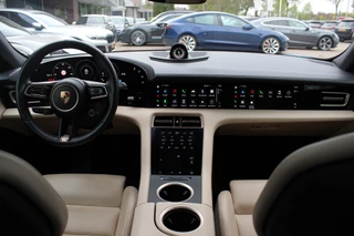 Porsche Taycan – thumbnail 10