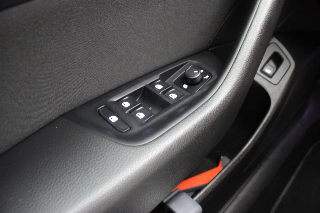 Volkswagen Passat – foto 33