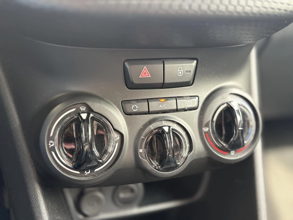 Peugeot 208 – foto 13