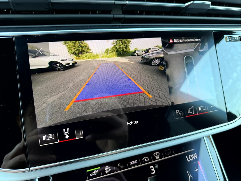 Audi Q8 – foto 12