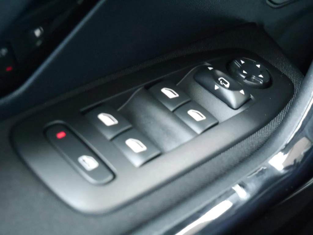 Peugeot 208 – foto 15