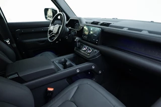 Land Rover Defender – thumbnail 13