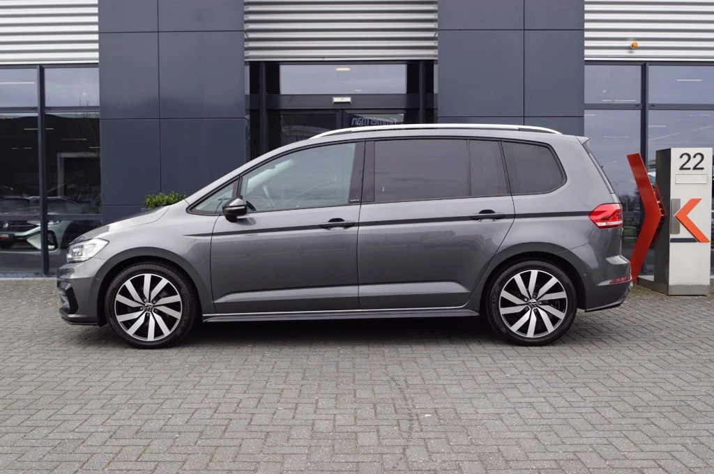 Volkswagen Touran – foto 2
