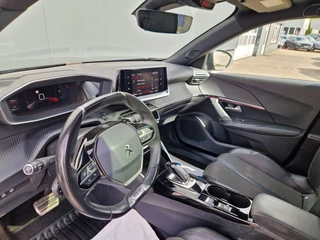 Peugeot 2008 – thumbnail 8